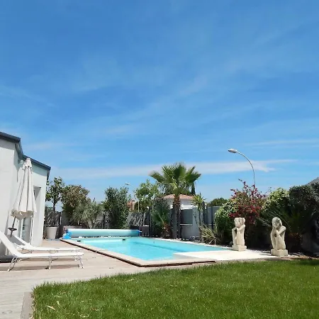 Ravissante Avec Piscine Pres De La